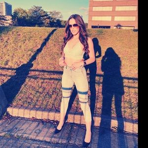 Meet your Posher, Elizabeth